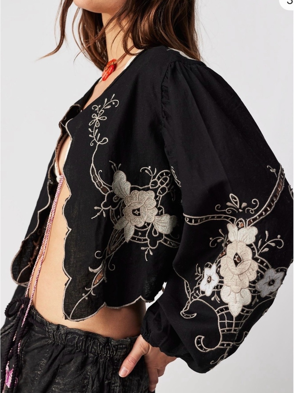 Free People Valencia Bed Jacket. Ballon Sleeves, Embroidery. Cotton/ Linen. XL